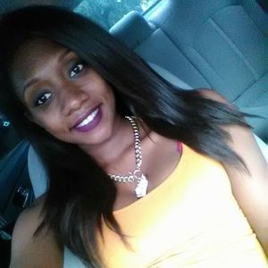 Meet your Posher, Davona